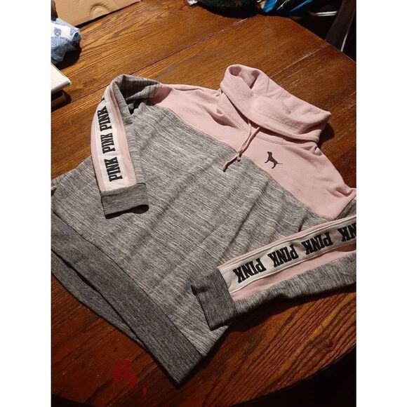 Small Pink Victorias Secret Pink Grey Long Sleeve Pullover Sweatshirt Cowl Neck - Picture 1 of 5